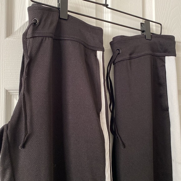 2 pairs Danskin lounge capris - Picture 2 of 5